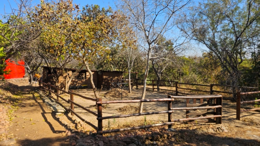 4 Bedroom Property for Sale in Zilkaatsnek North West